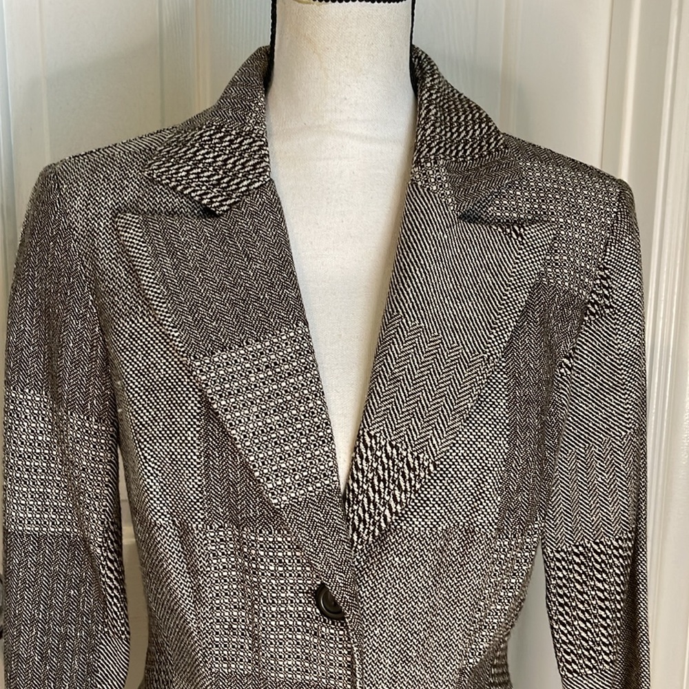 Cartise Jacket - Picture 2 of 10